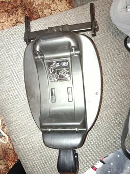 KIDDY Autosedačka Evoluna i-size 2 + Isofix základna 40-83 c - 8