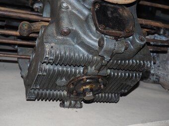 VW Brouk Käfer - motor a další ND - 8