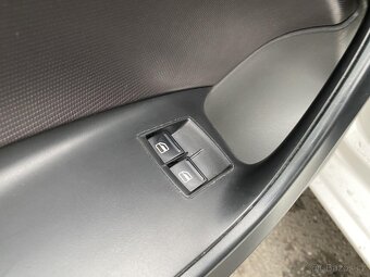 Seat Ibiza 1.2 12V ,  51 kW benzín, 2011 - 8