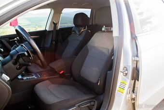 Volkswagen Passat B7 Combi 2.0 TDI DSG - 8