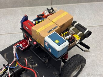 RCmodelex Defender D90 1:10 - 8