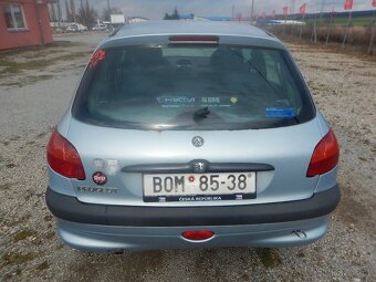 PEUGEOT 206, 1.4i - 8