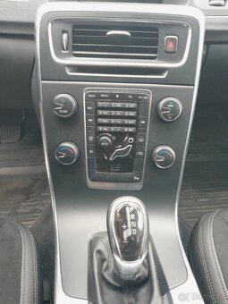 Volvo S60 3.0 T6 AWD 224 kw , 150 420 km, první majitel - 8
