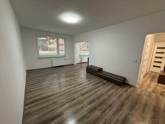 Pronájem bytu 2+1 61 m2 - 8