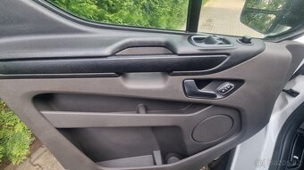 Ford Custom 8 míst 2.0TDCI 125KW - 8