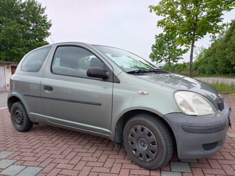 Toyota Yaris ČR 1.0 48kw r.v.2003 3 dveř - 8