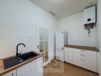 Pronájem bytu 3+1, 80 m2 - Praha - Žižkov, ev.č. N07856 - 8
