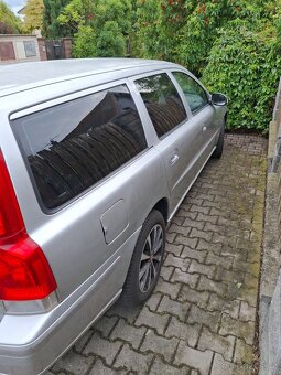 Prodám Volvo V70 D5 automat, rv 2007, 374k km - 8