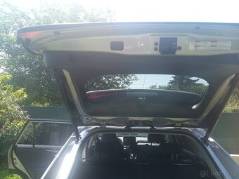 Toyota Rav 4 Hybrit - 8