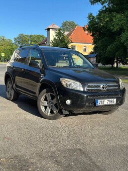 Toyota RAV 4 - 8