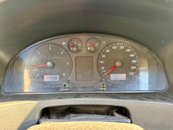 VW Transporter T5 Long 1.9 TDI – 9 míst, NOVÁ STK, DPH - 8