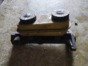 Chrysler Voyager l - 8