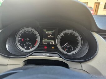 🚗💨 OCTAVIA COMBI 2.0 TDI DSG – PLNÁ PALBA, POŘÁD ŠLAPE - 8
