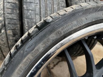Sada pneu 295/30 a 335/25 R22 - 8