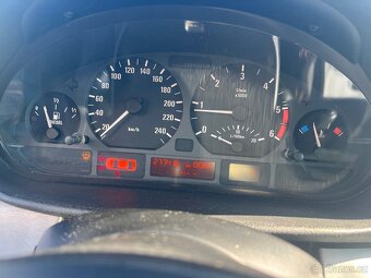 Prodám BMW e46 330D 135kw automat pojizdne - 8