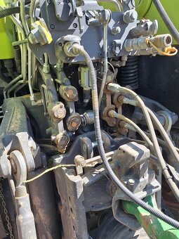 Traktor CLAAS ARION 650 - 8
