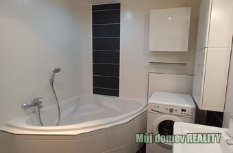 Pronájem světlého a prostorného bytu 3+kk, 72 m + 10 m lodži - 8