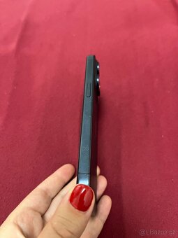 iPhone 15 Pro 128 GB – Natural Titanium - 8