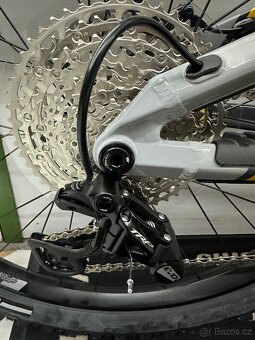 ŠPIČKOVÉ ELEKTROKOLO INTENSE TAZER MX ALLOY - 8