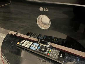 LCD televize LG 42LG6100 106cm - 8