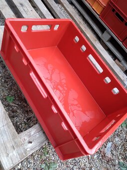 Plastové přepravky E2 červené 600x400x200 - 8