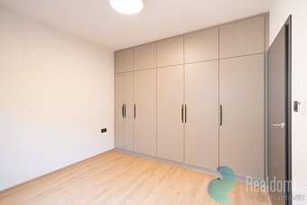 Pronájem nadstandardního bytu 2+kk, 57,6 m², B. Smetany, Čes - 8