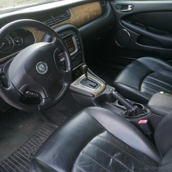 Jaguar X type V6 benzín - 8