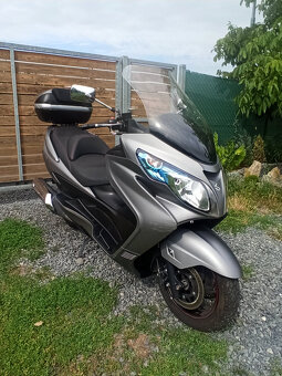 Suzuki Burgman 400 R.V.2015 - 8