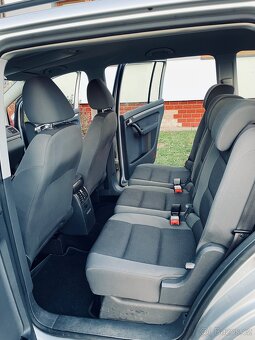 Touran 1.6TDI 77kW, 157800km, 2010 - 8