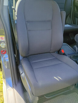 Honda CR-V 2.2CDTi - 8