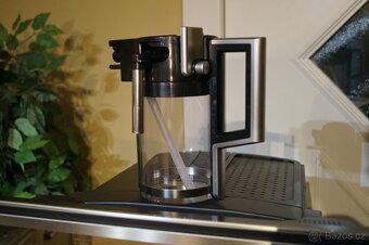 Vestavný kávovar Bauknecht KMT 9145 PT - 8