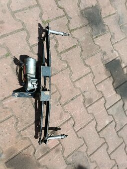 Prodám zbytek věci avia - 8
