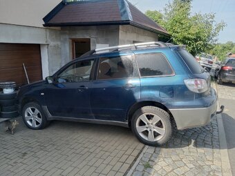 Mitsubishi Outlander 2.4 benzín 118kw rok 2003 - 8