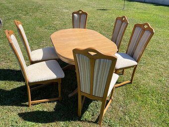 Jídelní stůl a židle - 8