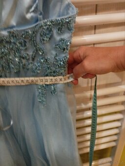 Dámské plesové šaty 160 cm - 8