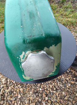 Nádrž Babetta 210 - 8