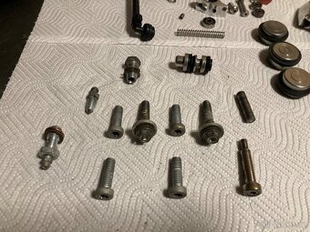 BERINGER Aerotec - komplet brzdovou soustavu - 8