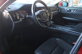 Volvo V60 D3 Momentum Automat+LED+Tažné+Panorama - 8