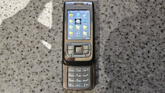 Nokia E65, volná na všechny operátory. - 8
