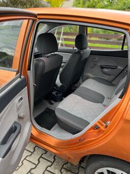 Kia Picanto - 8