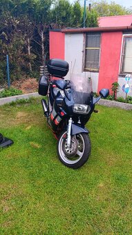 Suzuki gsx600 - 8