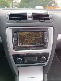 Škoda Octavia 1,6 TDi 77kW GREENLINE, r.v. 2010 - 8