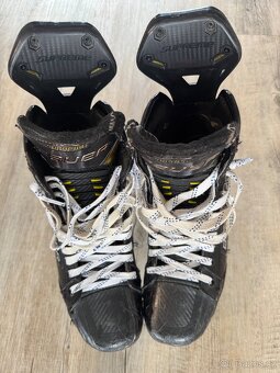 Hokejové brusle Bauer Supreme Ultrasonic 10,5 - 8