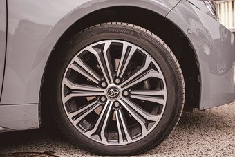 Toyota Corolla Combi TS 2.0 Hybrid GR Sport, DPH - 8