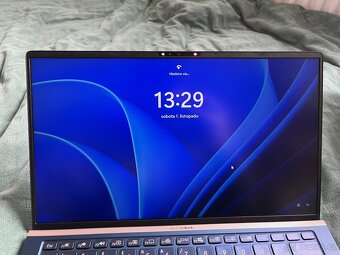ASUS ZenBook 14 - 8