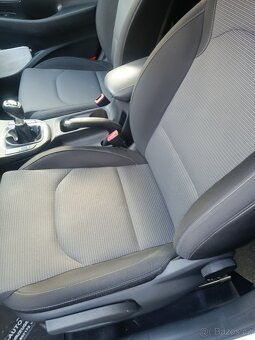 Hyundai i30 combi 1.0,88 kw r.v. 2017/11 - 8