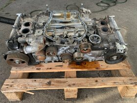 motor Subaru Outback BR 2,5 Legacy EJ253 poškozený - 8