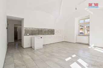 Prodej nájemního domu, 409 m², Lochovice - 8