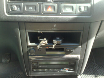 Volkswagen Golf Variant IV 1,9TDI 85kW 4Motion - 8