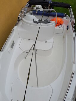 Motorový člun blesser 440 + Mercury 50 + přívěs - 8